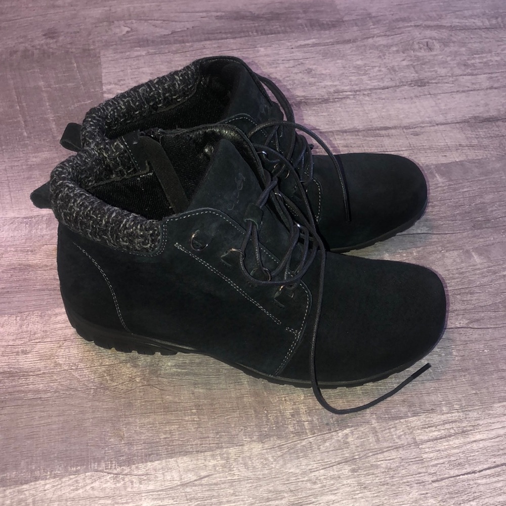 Propet ankle boots womens size 9